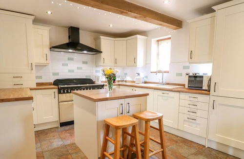 Carsington Cottage | 2 MINERS ARMS COTTAGES, pet friendly, with a garden in Wirksworth