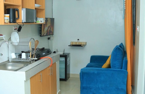 Ruiru Bed & Breakfast | 2 Mins To SpurMall & Ashaki Resort located just off exit 12 & 13 Thika Highway