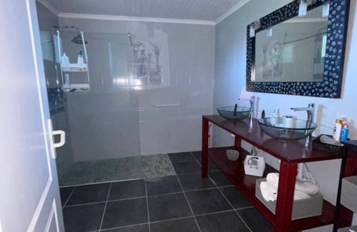 La Colline Apartment | 2 minutes from the beach cinema apartment with 5-seater Jacuzzi on the terrace