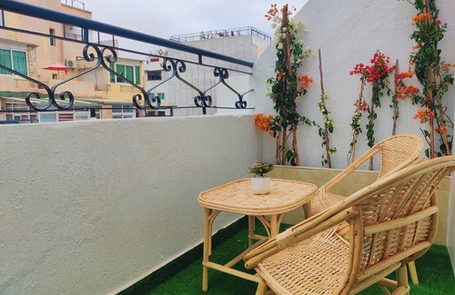 Casablanca Apartment | 2 minutes from the streetcar! Elegant and luxurious apartment in the heart of Casablanca