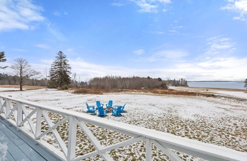 Lamoine House | 2 minutes to Lamoine State Park! Ocean View, Fire pit, & Games