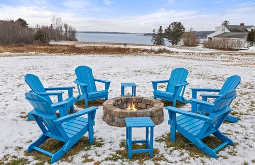 Lamoine House | 2 minutes to Lamoine State Park! Ocean View, Fire pit, & Games