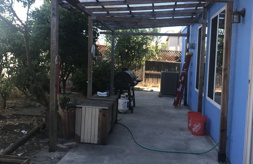 Elk Grove House | 2 Minutes walking distance to local Park