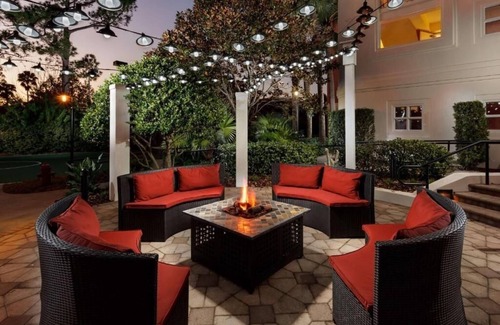 Florida Central Atlantic Coast Hotel | 2 Modern Suites Great for Families w/Quick Access to SeaWorld or Disney Parks