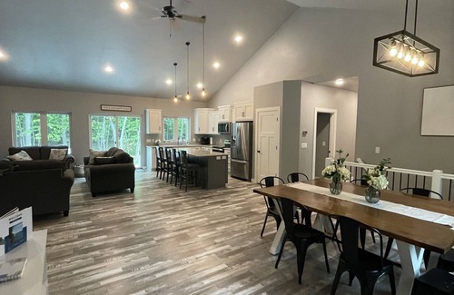 Egg Harbor House | 2 Neighboring Homes Sleep 24 - 8 Bedrooms and 10 Bathrooms