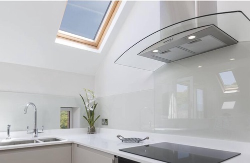 Bugford Apartment | 2 NEW BARN, HILLFIELD VILLAGE in Dartmouth