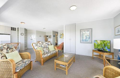 Peregian Beach Apartment | 2 Ocean Shores