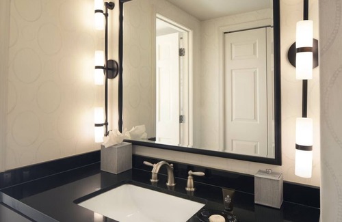 West End Hotel | 2 One Bedroom Suite Units! Pets Allowed, Near White House!