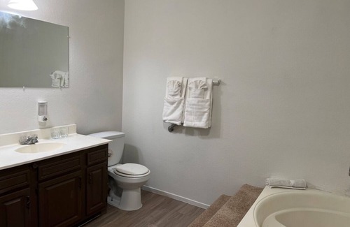 Las Vegas Apartment | 2 or 3 Beds Walk to Strip MGM Casinos Shops Clubs