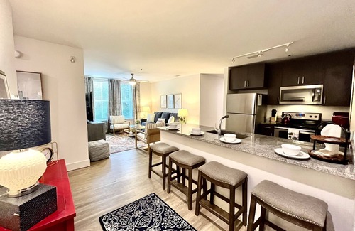 University Condo | 2 Parking Spaces - Walk to Campus & The Square!