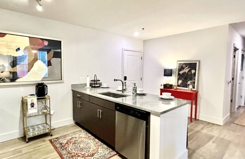 University Condo | 2 Parking Spaces - Walk to Campus & The Square!