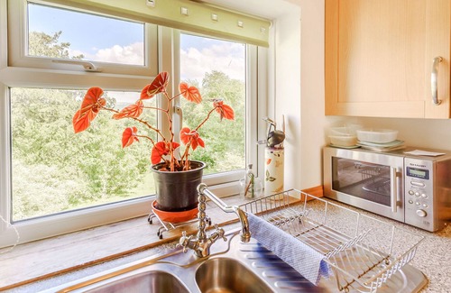 Felinfach Cottage | 2 PENRHYNBACH, pet friendly, character holiday cottage in Aberaeron