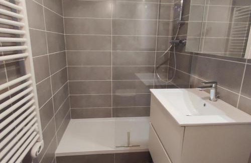 Prapoutel Apartment | 2 pièces au pied des pistes avec balcon et équipements complets - FR-1-557-95