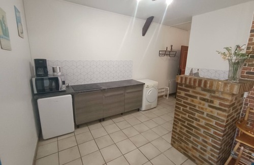 Chalons-en-Champagne Apartment | 2 Pièces Calme Stationnement Gratuit Wi-fi Haut Débit