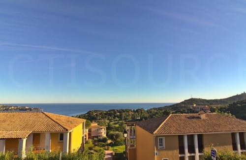 Cap Esterel Apartment | 2 pièces en rez-de-jardin avec vue mer, piscine et parking à Saint-Raphaël - FR-1-504-567