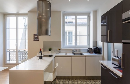 Grenelle Apartment | 2 Pièces Quartier Rue du Commerce, Proche Tour Eiffel