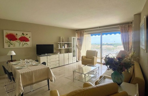 Mandelieu-La-Napoule Apartment | 2 Pieces AU Calme Avec VUE MER