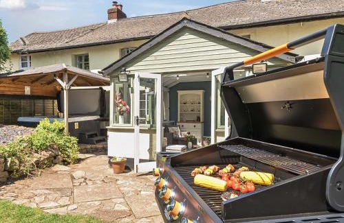 Halberton House | 2 Pigsfoot Cottages