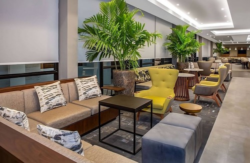 Dania Beach Hotel | 2 Queen Bed @ Modern Retreat with Rooftop Pool | Close to Airport