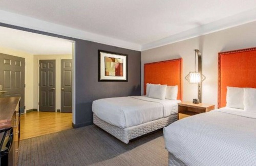 Central Business District Hotel | 2 Queen Rooms w/Various Views | La Quinta New Orleans | near Jackson Square