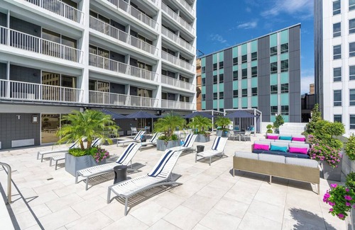 Faubourg Delassize Apartment | 2 Queens Std Room, Holiday Inn – Onsite Restaurant, Near Bourbon Street, 2 Units