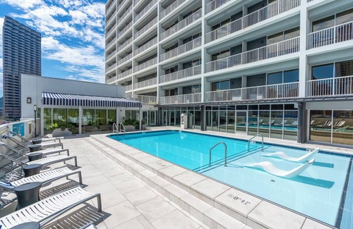 Faubourg Delassize Apartment | 2 Queens Std Room, Holiday Inn – Onsite Restaurant, Near Bourbon Street, 2 Units