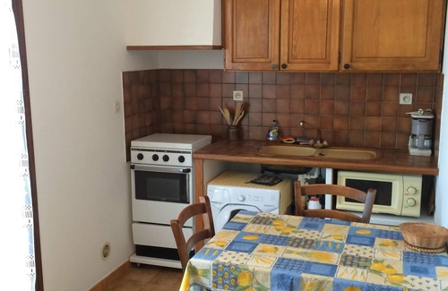 Santa-Reparata-di-Balagna Apartment | 2 rooms in quiet property 5 km of Ile Rousse private beaches .Parking