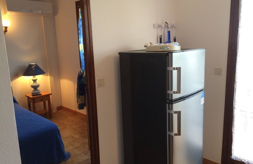 Santa-Reparata-di-Balagna Apartment | 2 rooms in quiet property 5 km of Ile Rousse private beaches .Parking