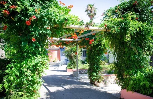 Les Hauts de Canet Condo | 2 room apartment in 12ha park Swimming pool and beach less than 10mn walk