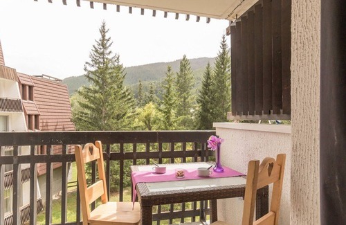 La Salle-les-Alpes Apartment | 2-room apartment with parking 150m from cable cars