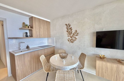 Ajaccio Apartment | 2-Room Apartment in Ajaccio - Air Conditioning and Parking