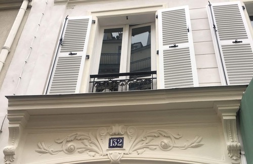 Batignolles Apartment | 2-room apartment in the heart of the 17th district, 2 minutes from rue de Levis.