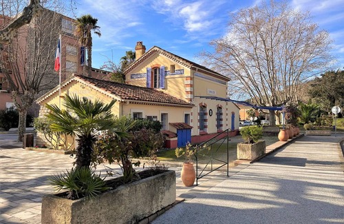 Cavaliere Beach Apartment | 2-room apartment on the beach - Sleeps 5