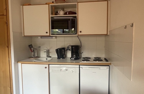 Meribel Centre Apartment | 2-Room Apartment with Pool, WiFi, and Garage in the Center of Méribel