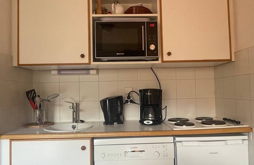 Meribel Centre Apartment | 2-Room Apartment with Pool, WiFi, and Garage in the Center of Méribel