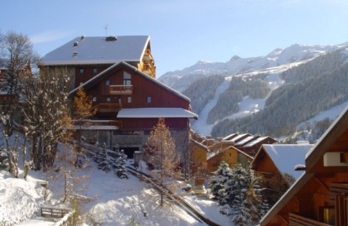 Meribel Centre Apartment | 2-Room Apartment with Pool, WiFi, and Garage in the Center of Méribel