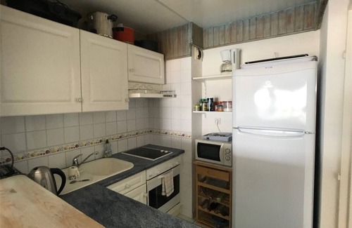 Le Barcares Apartment | 2-room apt + cabin with pool and parking, sleeps 6, near beach - Le Barcarès