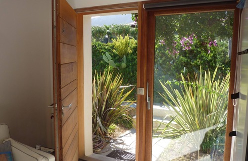 Marine de Saint Ambroggio House | 2 room bungalow, beachfront, unique, between Calvi and Ile Rousse