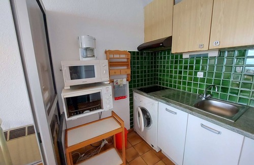 Le Grau-dʼAgde Apartment | 2-room cabin apartment, sleeps 6, Grau d'Agde