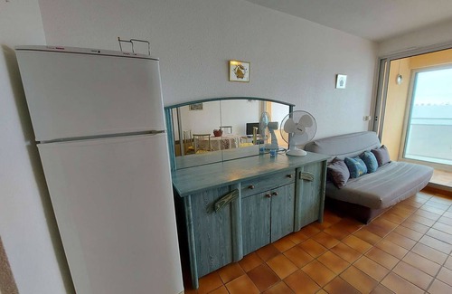 Le Grau-dʼAgde Apartment | 2-room cabin apartment, sleeps 6, Grau d'Agde