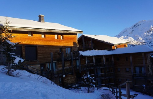 Orcieres-Merlette Apartment | 2-room cabin apartment, parking, WiFi & pets allowed