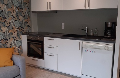 Carnac Apartment | 2-room ground floor apartment 300 m from the beach