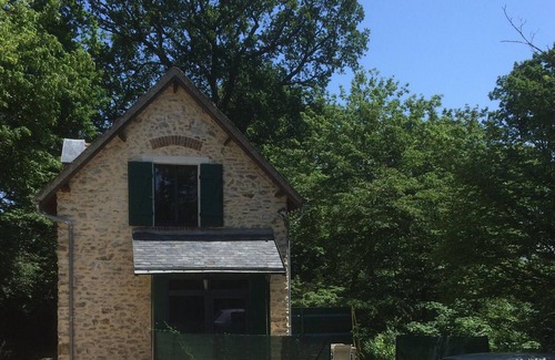 Jouy-en-Josas Apartment | 2 rooms, 26 m2, private garden