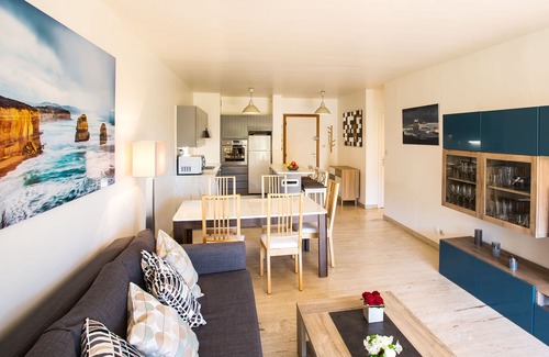 Fabron Apartment | 2 rooms air-conditioned, big terrace seen sea and greenery, swimming pool