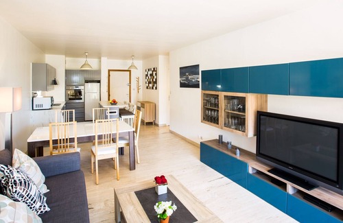 Fabron Apartment | 2 rooms air-conditioned, big terrace seen sea and greenery, swimming pool