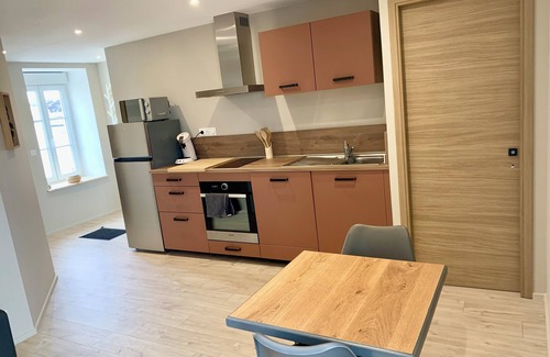 Donville-les-Bains Apartment | 2 rooms- City center - 500m beach - All Comfort