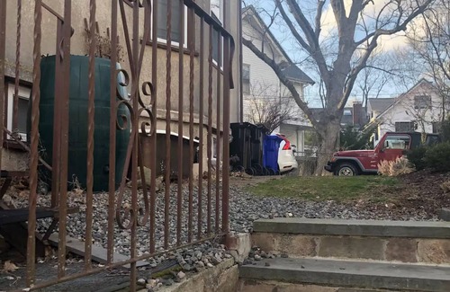 High Street Hill Apartment | 2 rooms close to Medical