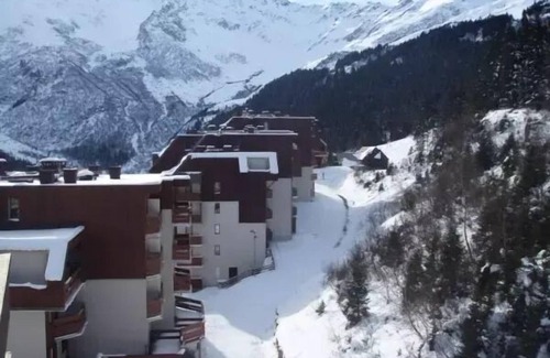 Le Pleynet Apartment | 2 ROOMS SLEEPS 5