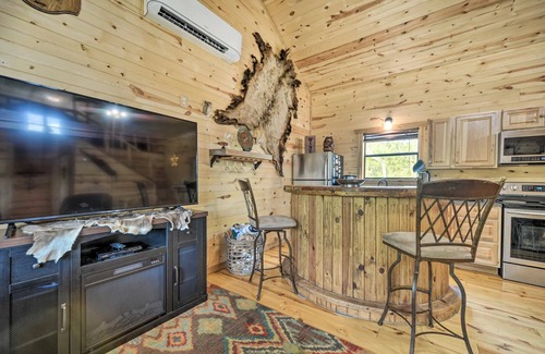 Sabinal Cabin | 2 Rustic Cabins On 31 Acre Ranch By Frio River! Pet Friendly, Sleeps 10!