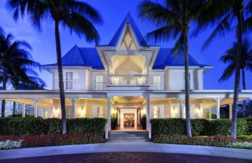 Marathon House | 2 Serene 3BR Villas Near White-Sand Beach with Spa and Watersport Activities